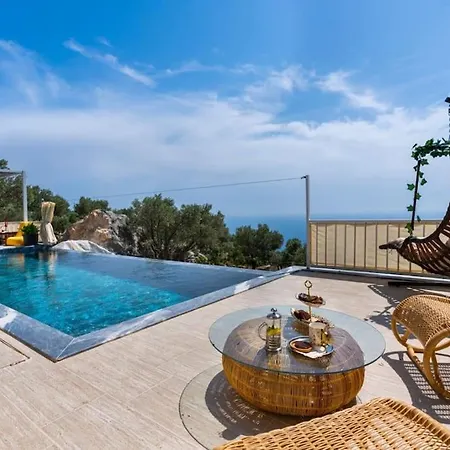 Hotel Kontes / Kalkan